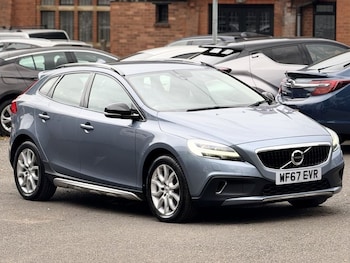 Used Volvo V40 Cross Country 2017 for sale - 75383778: Photo