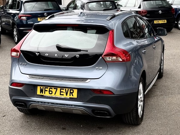 Used Volvo V40 Cross Country 2017 for sale - 75383778: Photo 9