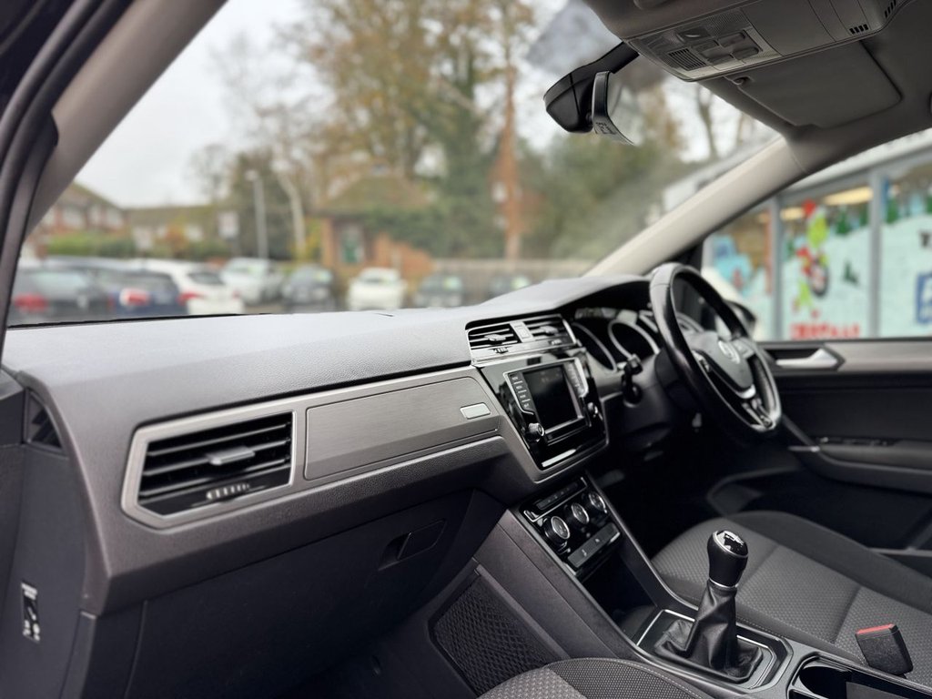 Used Volkswagen Touran 2016 for sale - 76820419: Photo 22