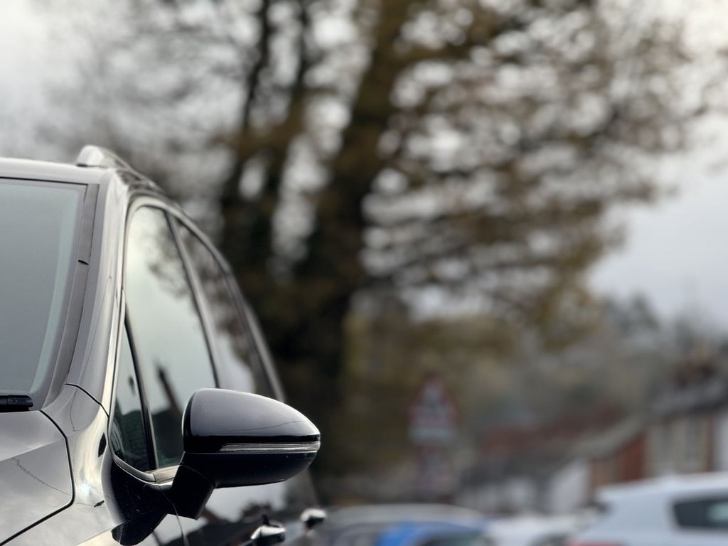 Used Volkswagen Touran 2016 for sale - 76820419: Photo 42