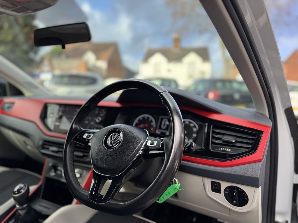 Used Volkswagen Polo 2018 for sale - 76910533: Photo 30