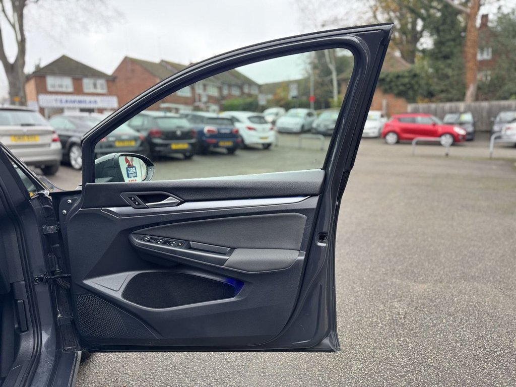 Used Volkswagen Golf 2022 for sale - 76654585: Photo 49