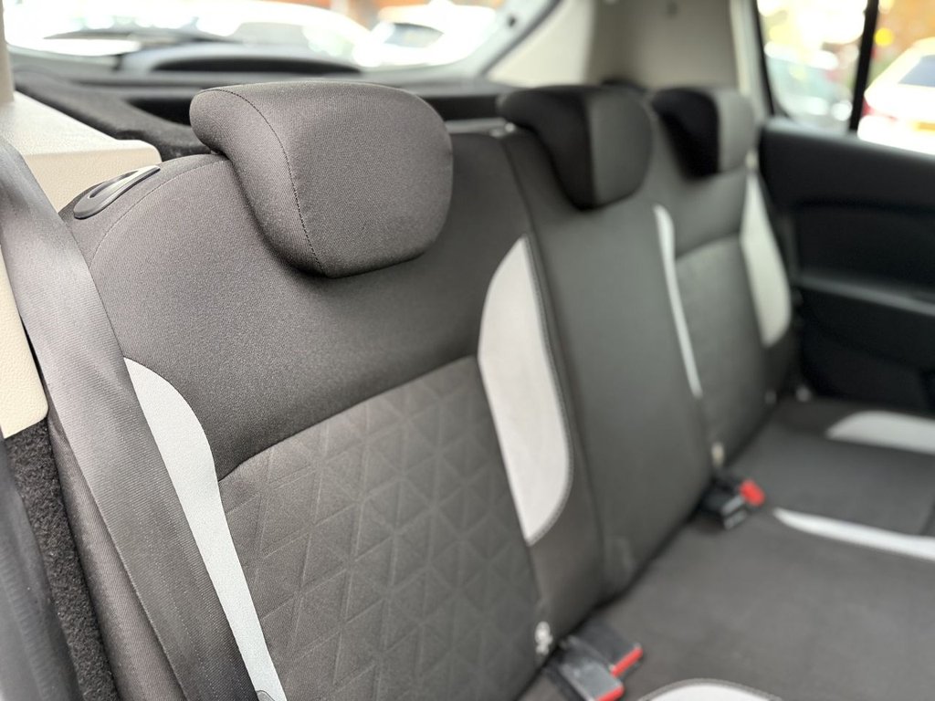 Used Dacia Sandero Stepway 2016 for sale - 76848368: Photo 46