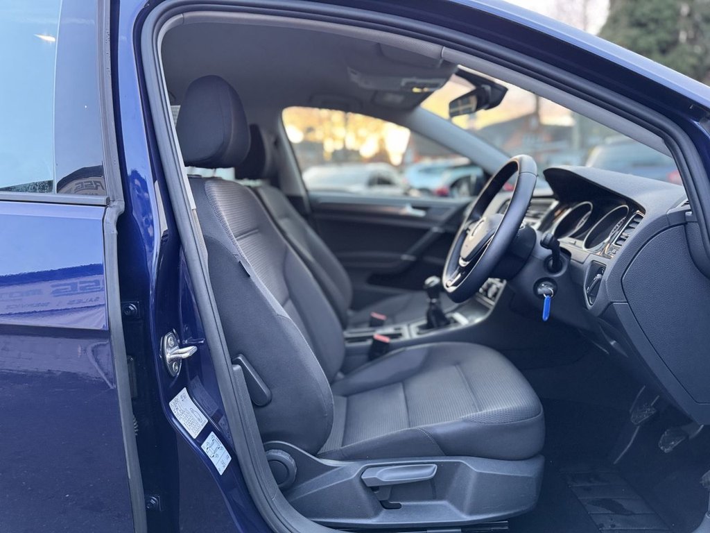 Used Volkswagen Golf 2018 for sale - 77355632: Photo 33