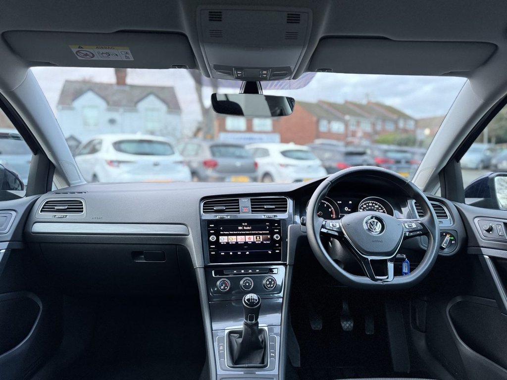 Used Volkswagen Golf 2018 for sale - 77355632: Photo 44