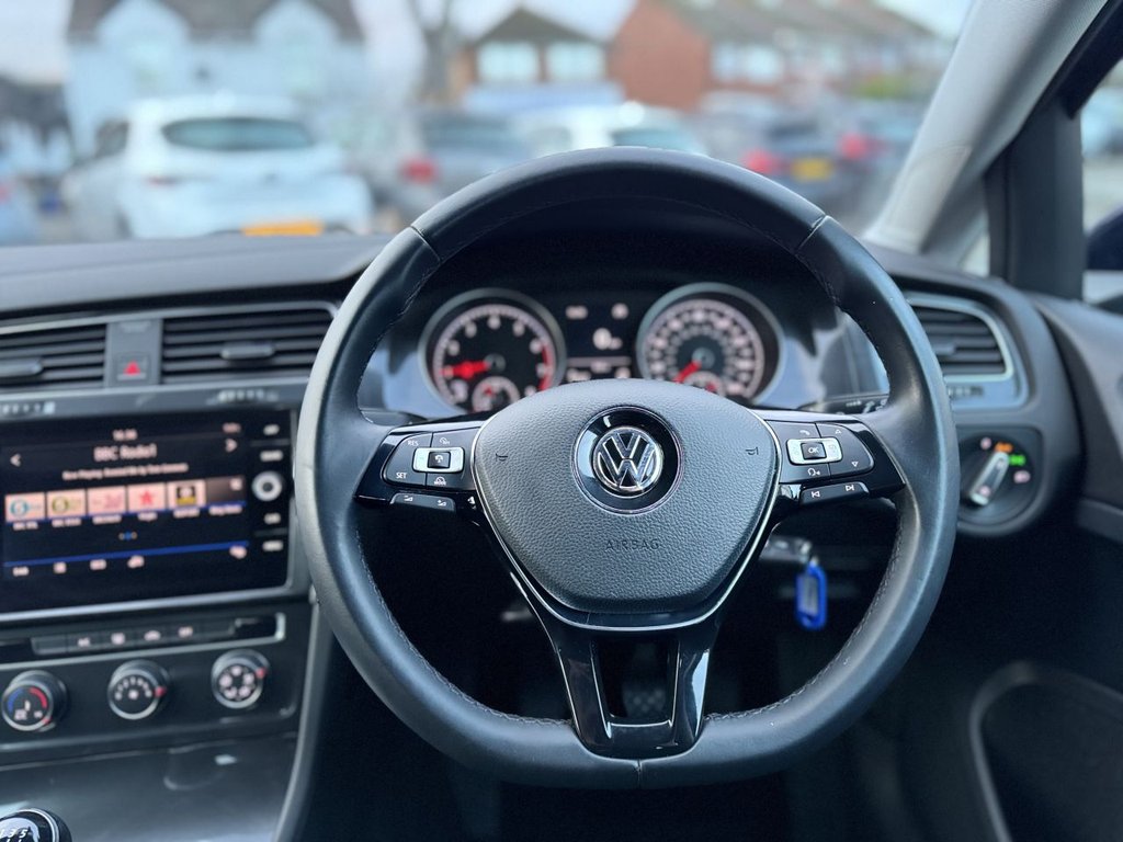 Used Volkswagen Golf 2018 for sale - 77355632: Photo 47