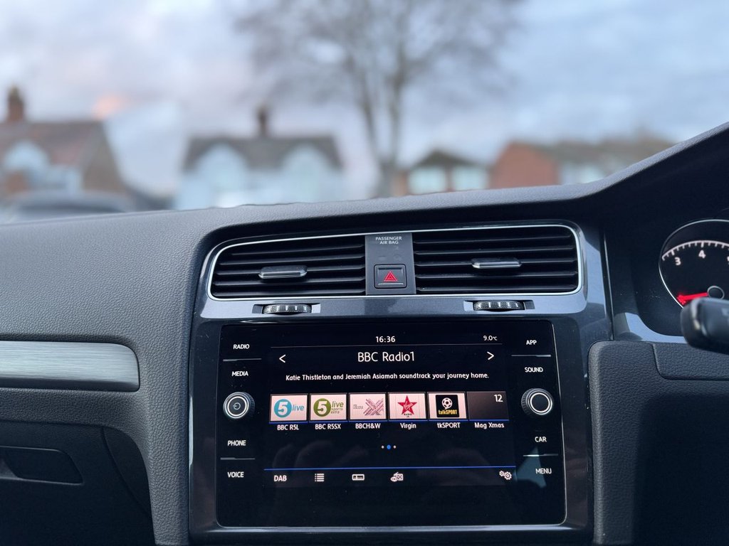 Used Volkswagen Golf 2018 for sale - 77355632: Photo 49