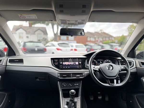 Used Volkswagen Polo 2018 for sale - 76176175: Photo 11