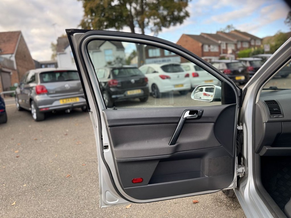 Used Volkswagen Polo 2005 for sale - 76950095: Photo 37