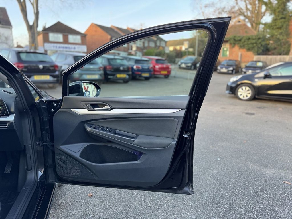 Used Volkswagen Golf 2021 for sale - 77121806: Photo 28