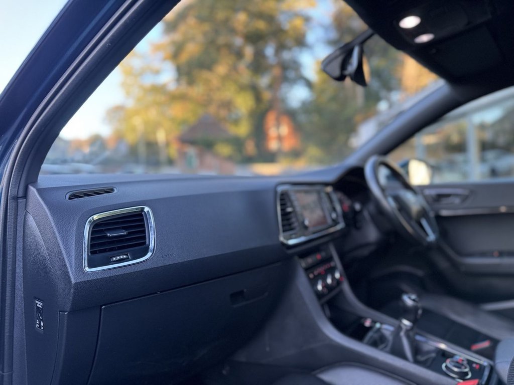 Used SEAT Ateca 2018 for sale - 76092393: Photo 42