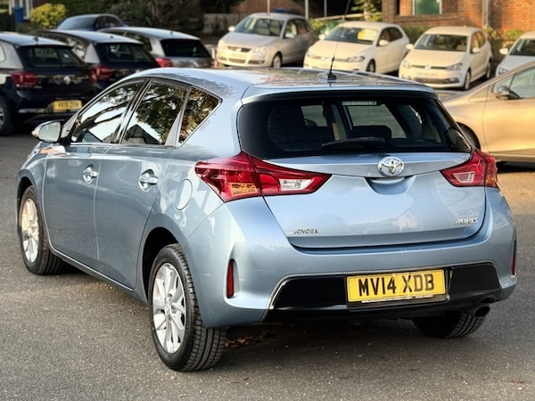 Used Toyota Auris 2014 for sale - 76261400: Photo 10