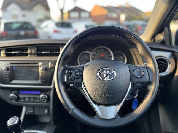Used Toyota Auris 2014 for sale - 76261400: Photo 18