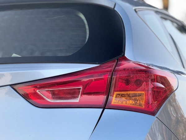 Used Toyota Auris 2014 for sale - 76261400: Photo 31