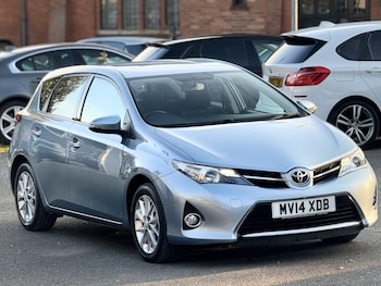 Used Toyota Auris 2014 for sale - 76261400: Photo 3