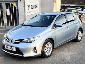 Used Toyota Auris 2014 for sale - 76261400: Photo 4
