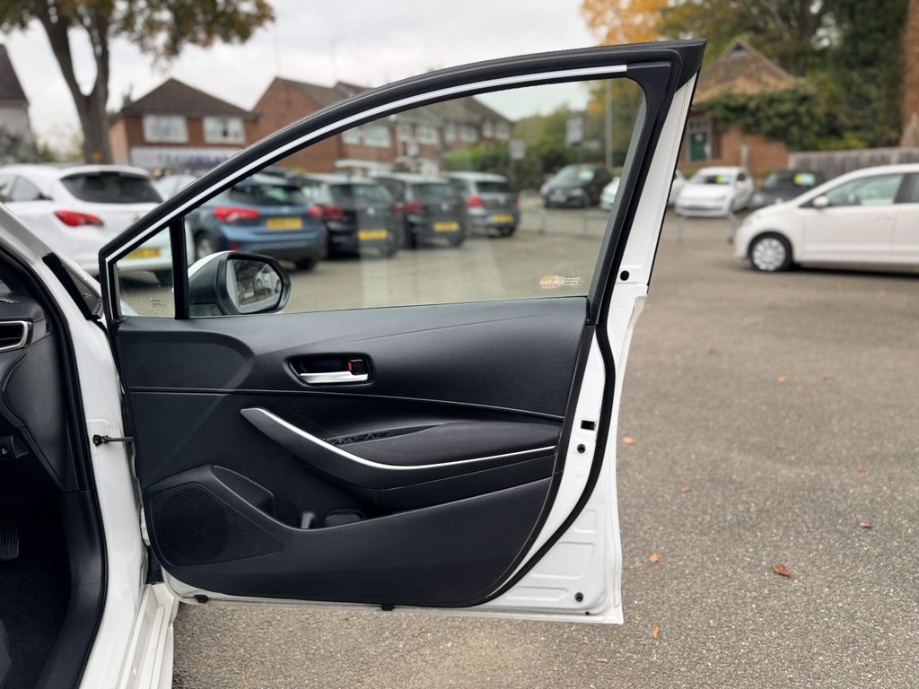 Used Toyota Corolla 2020 for sale - 76322907: Photo 28