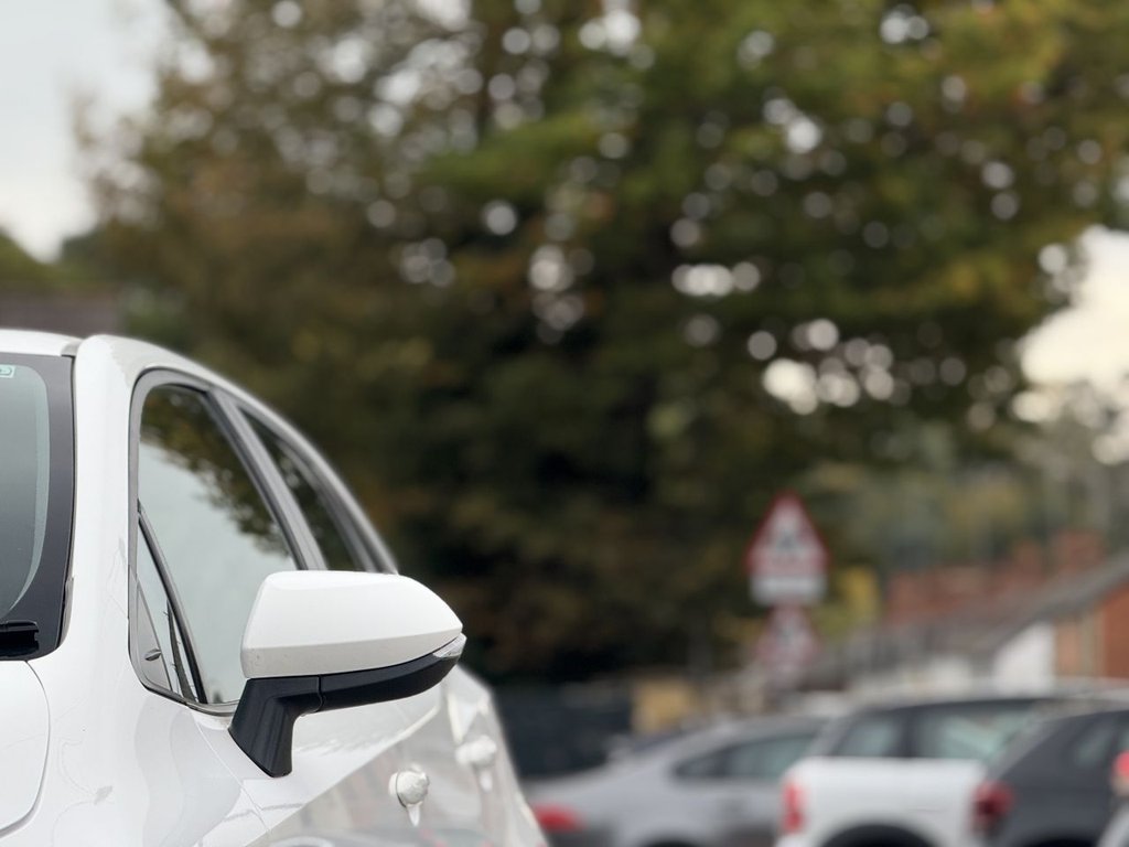 Used Toyota Corolla 2020 for sale - 76322907: Photo 42