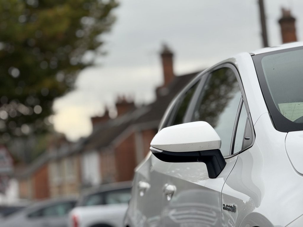 Used Toyota Corolla 2020 for sale - 76322907: Photo 49