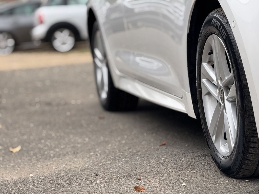 Used Toyota Corolla 2020 for sale - 76322907: Photo 50