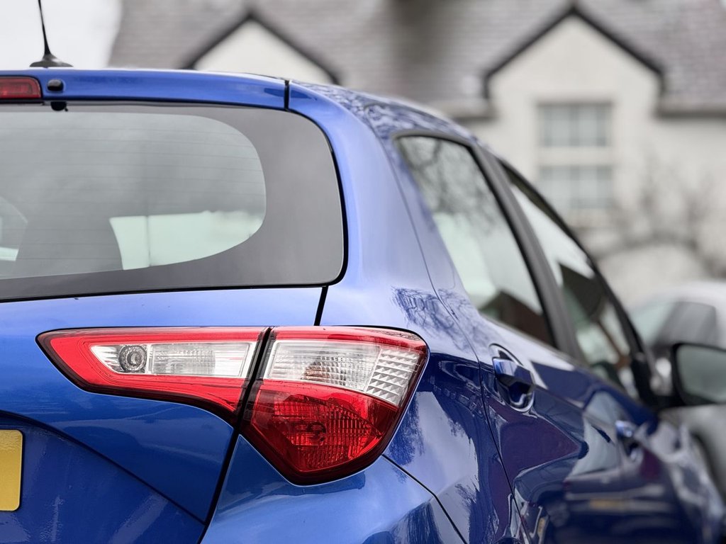 Used Toyota Yaris 2018 for sale - 77780284: Photo 37