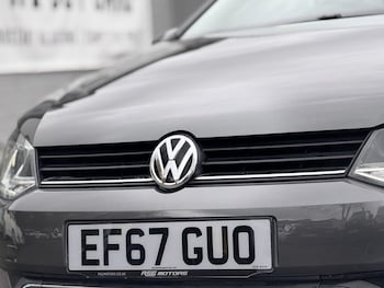 Used Volkswagen Polo 2017 for sale - 76820602: Photo