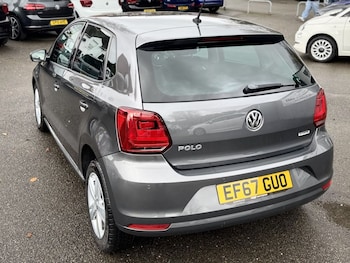 Used Volkswagen Polo 2017 for sale - 76820602: Photo