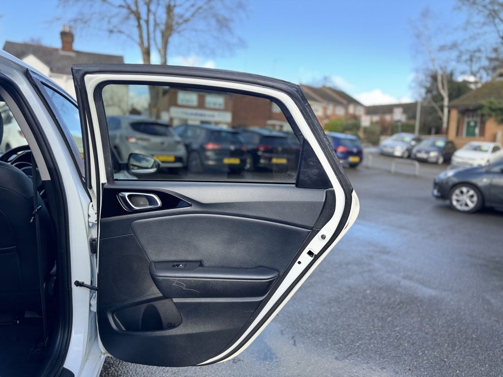 Used Kia Ceed 2019 for sale - 77463582: Photo 33