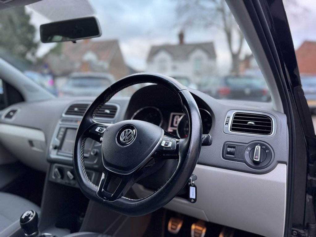 Used Volkswagen Polo 2015 for sale - 77121496: Photo 26