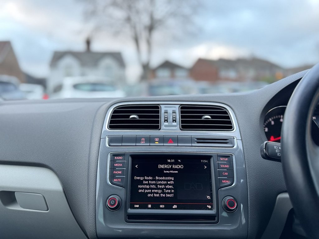 Used Volkswagen Polo 2015 for sale - 77121496: Photo 31