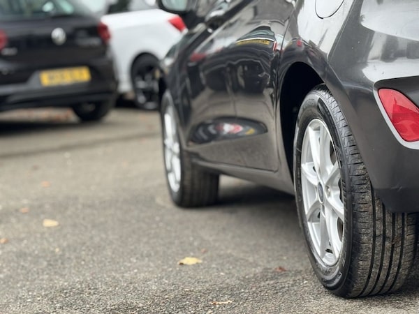 Used Ford Fiesta 2018 for sale - 76303600: Photo 38