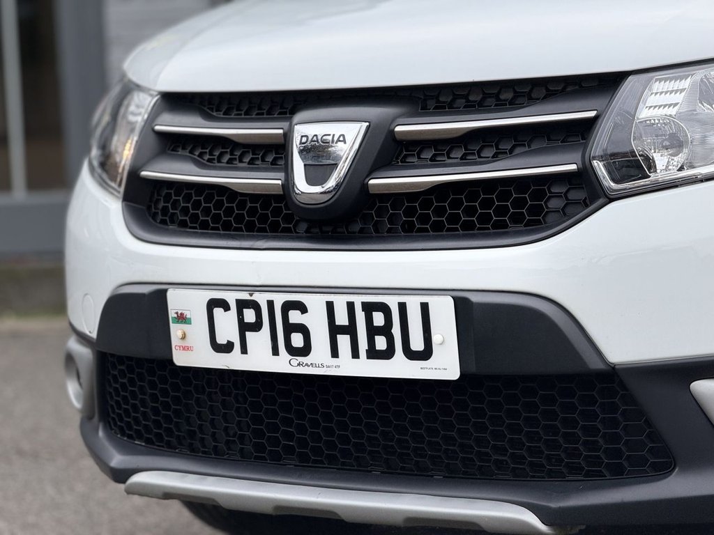 Used Dacia Sandero Stepway 2016 for sale - 76604702: Photo 27