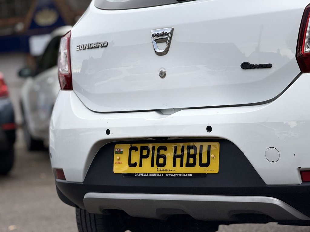 Used Dacia Sandero Stepway 2016 for sale - 76604702: Photo 40