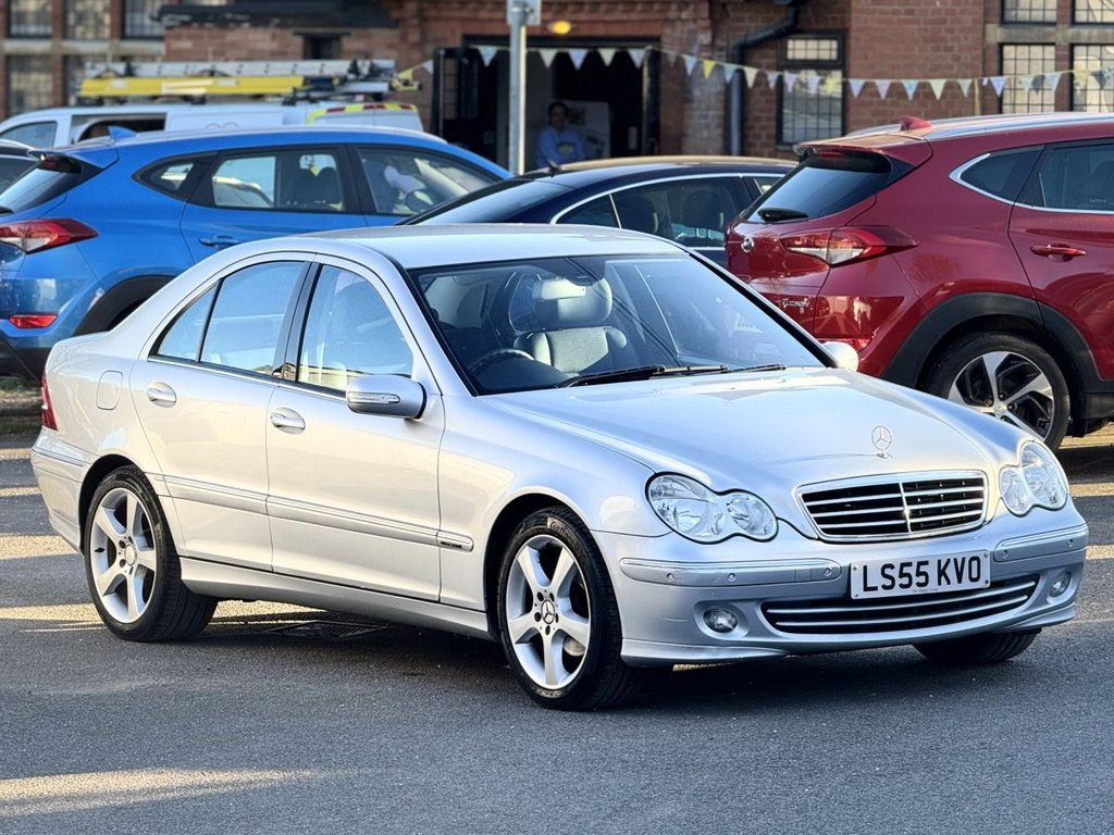 Used Mercedes-Benz C Class 2006 for sale - 77990709: Photo 2