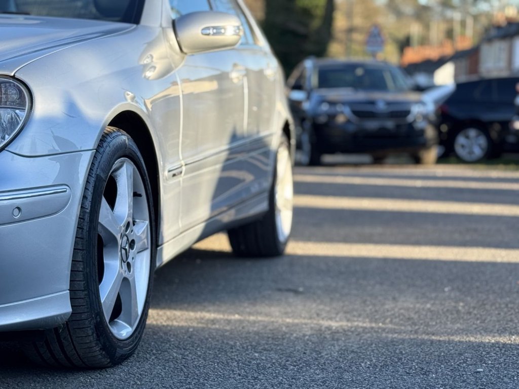 Used Mercedes-Benz C Class 2006 for sale - 77990709: Photo 24