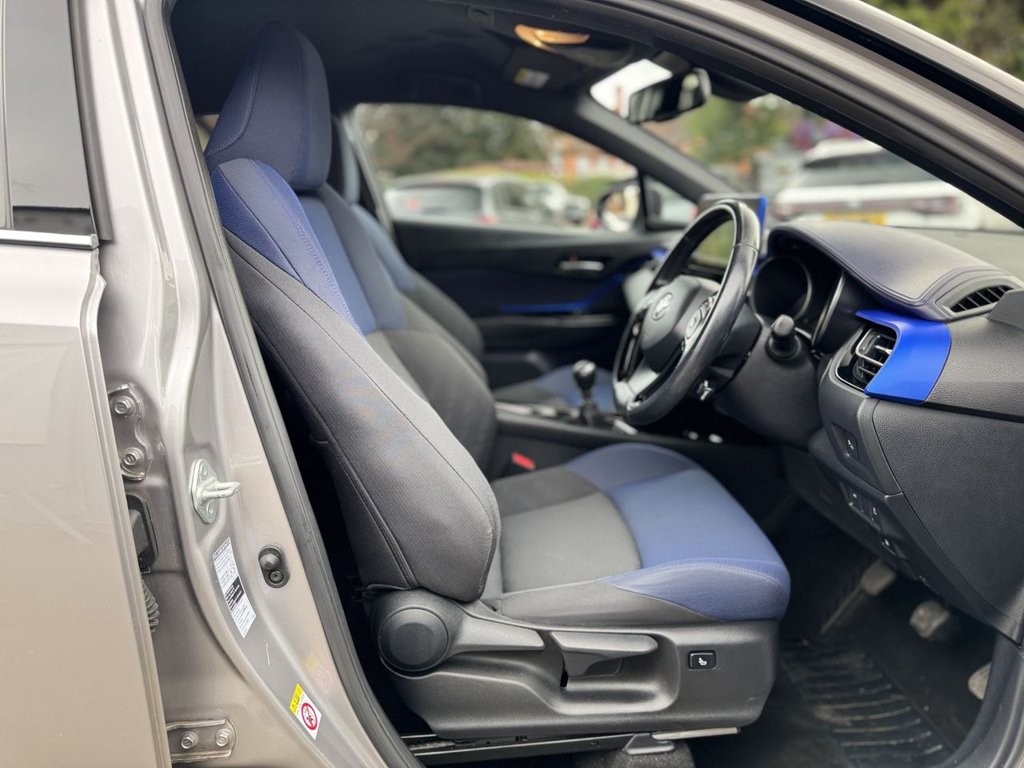 Used Toyota C-HR 2018 for sale - 76558458: Photo 12