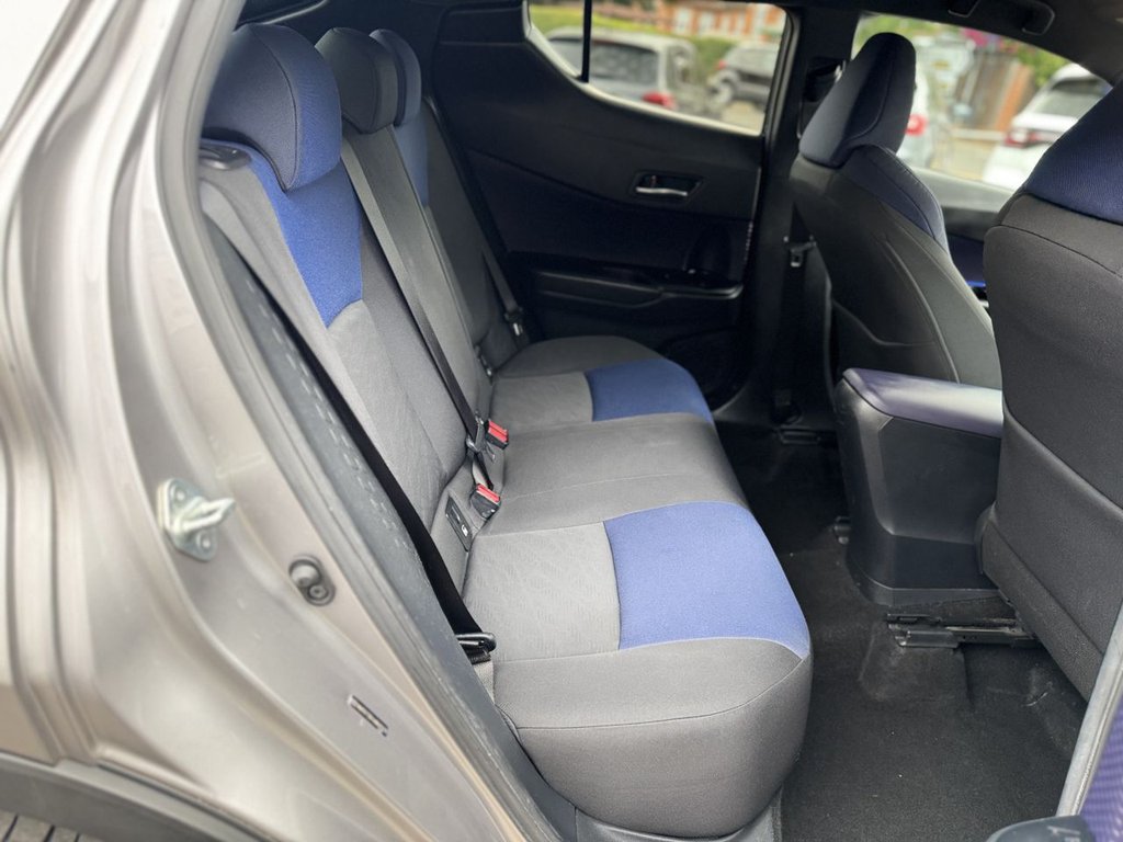 Used Toyota C-HR 2018 for sale - 76558458: Photo 14