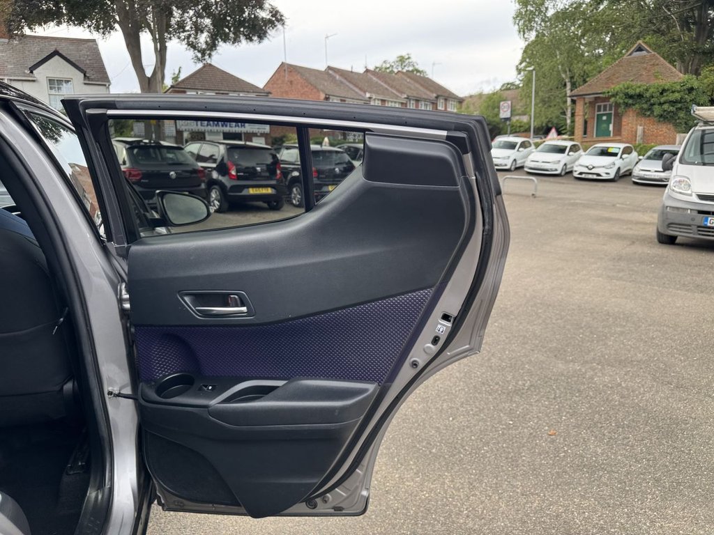 Used Toyota C-HR 2018 for sale - 76558458: Photo 21