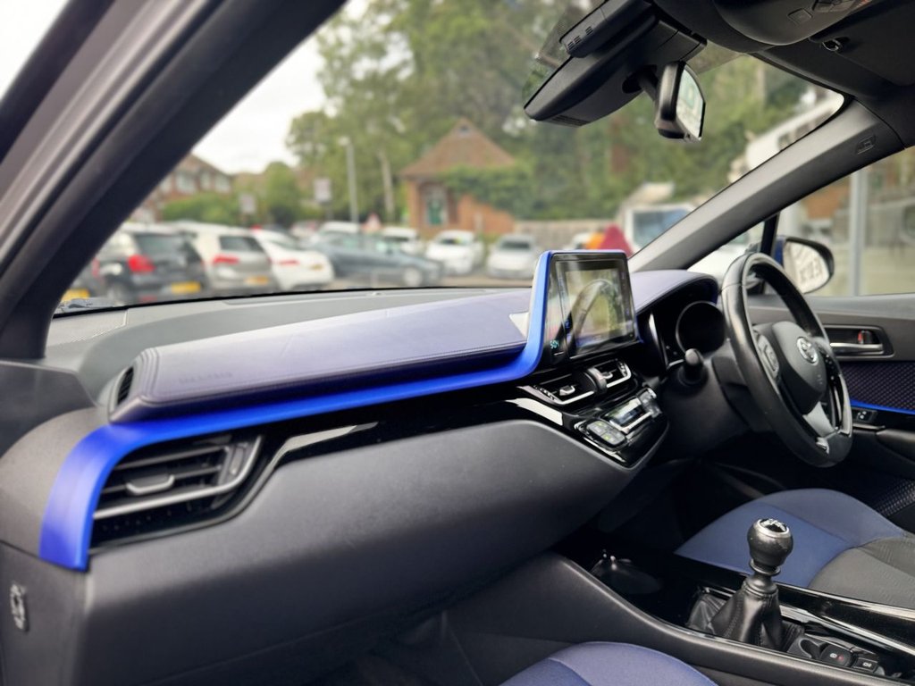 Used Toyota C-HR 2018 for sale - 76558458: Photo 26