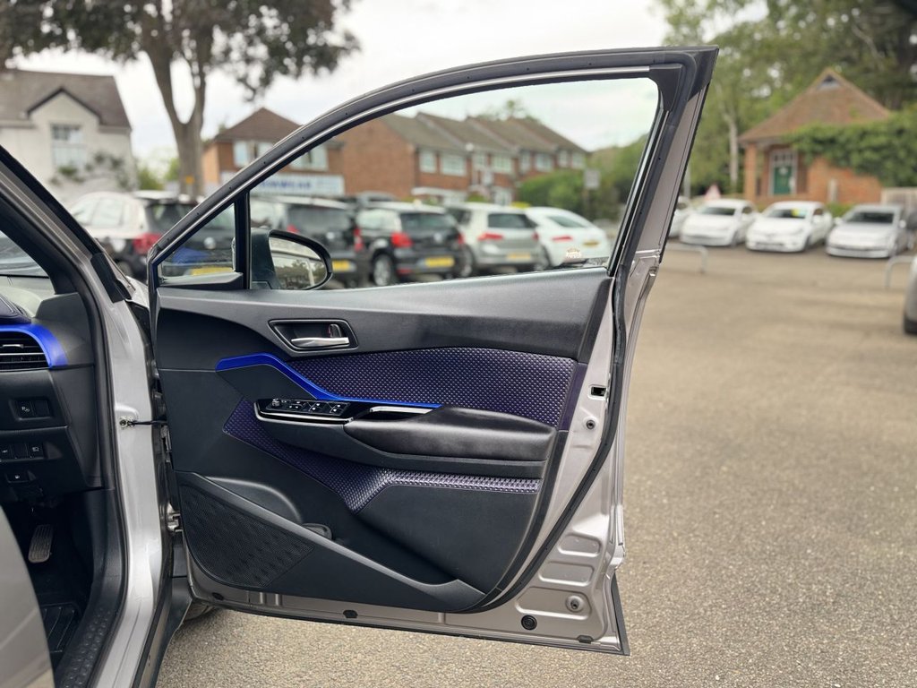 Used Toyota C-HR 2018 for sale - 76558458: Photo 28