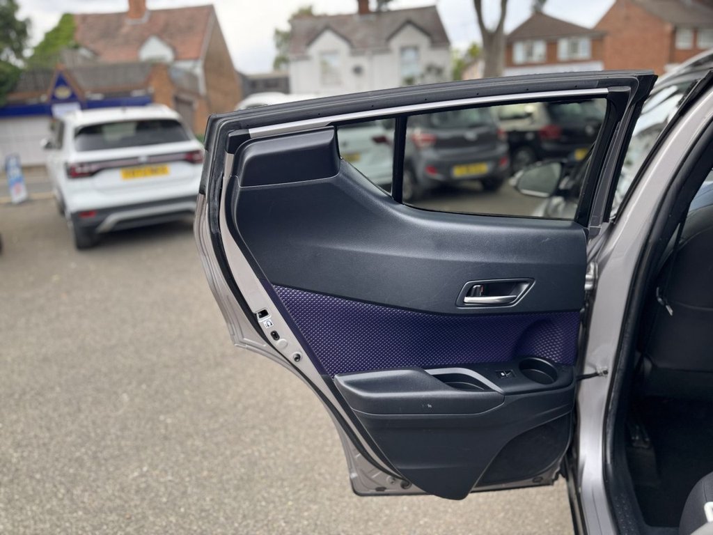 Used Toyota C-HR 2018 for sale - 76558458: Photo 30