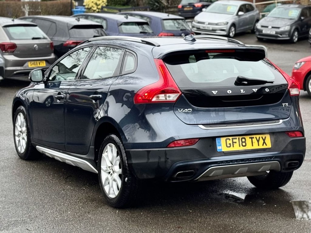 Used Volvo V40 2018 for sale - 77780150: Photo 10