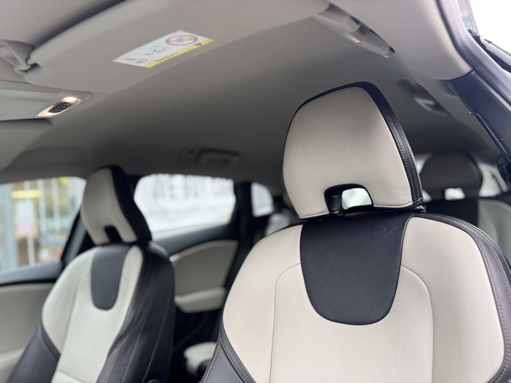 Used Volvo V40 2018 for sale - 77780150: Photo 18