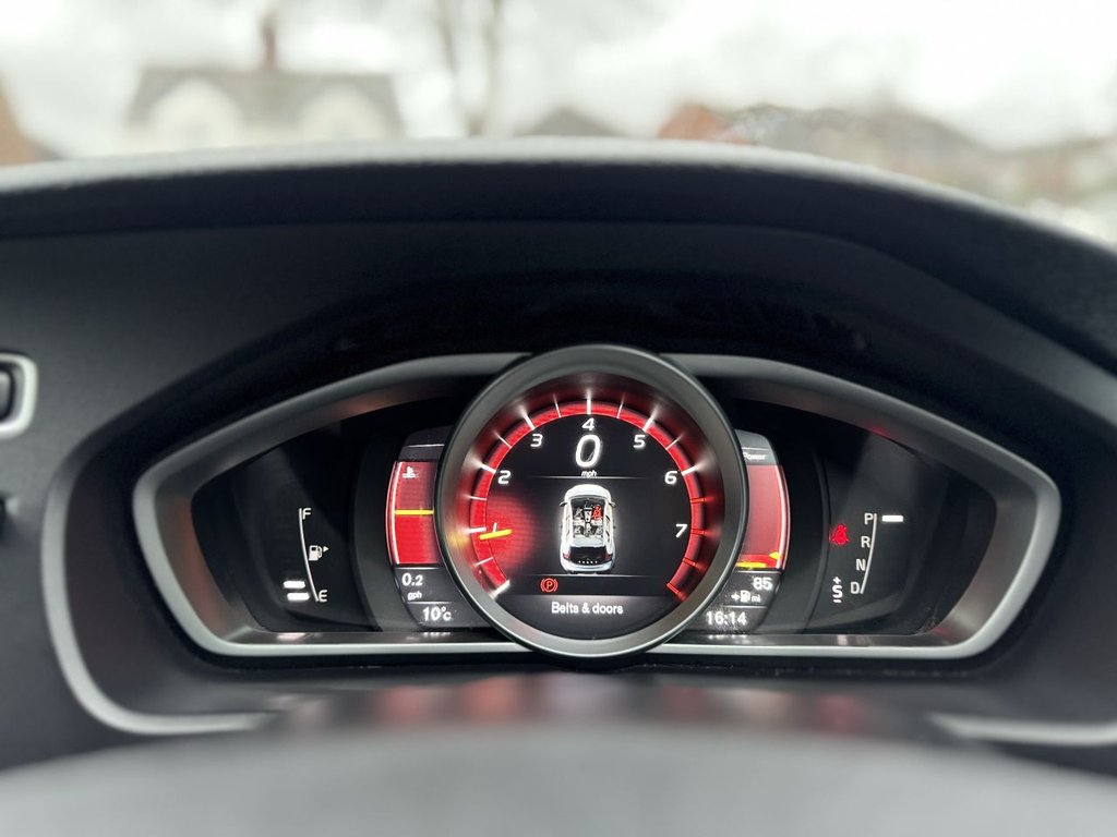 Used Volvo V40 2018 for sale - 77780150: Photo 25