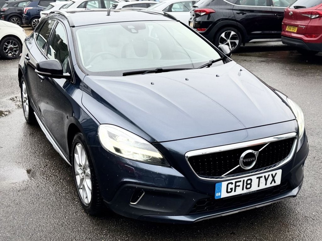 Used Volvo V40 2018 for sale - 77780150: Photo 41