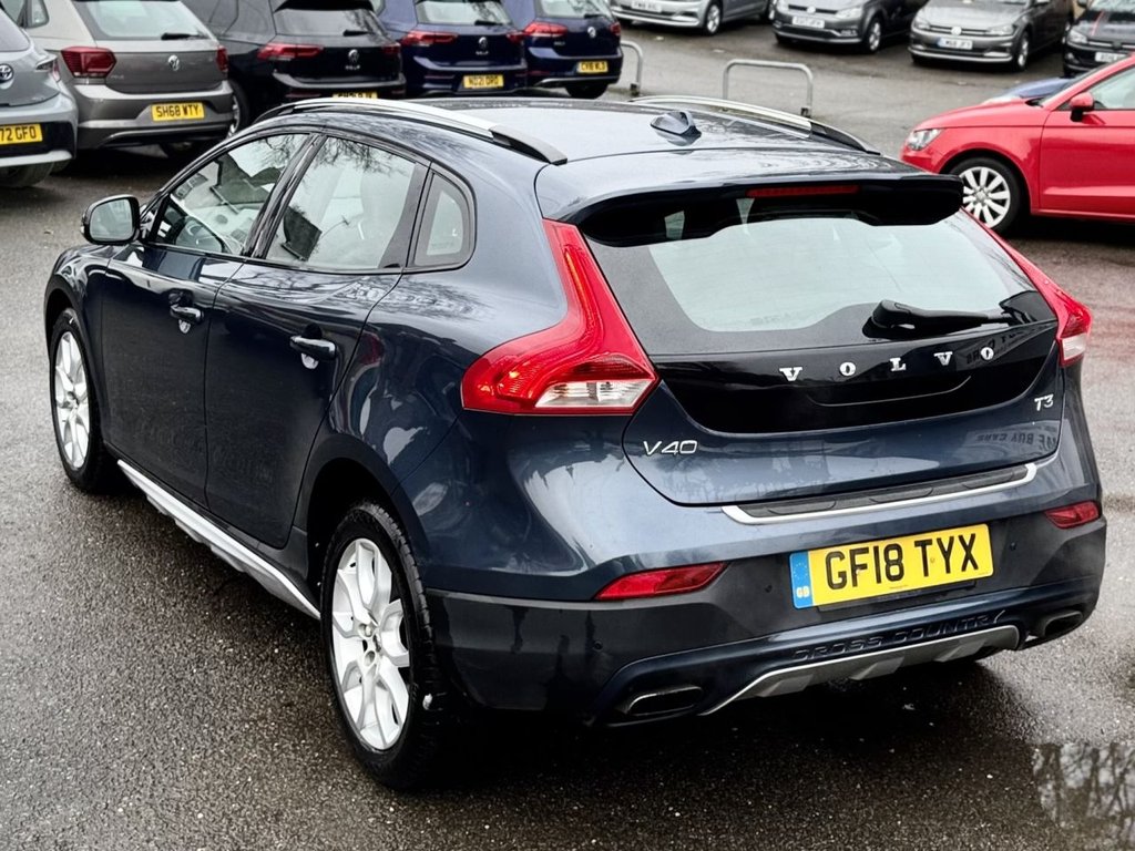 Used Volvo V40 2018 for sale - 77780150: Photo 42