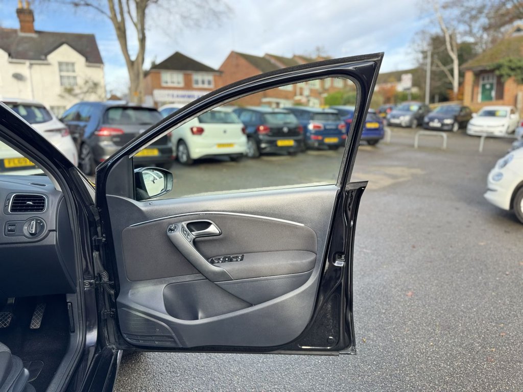 Used Volkswagen Polo 2015 for sale - 77301886: Photo 39