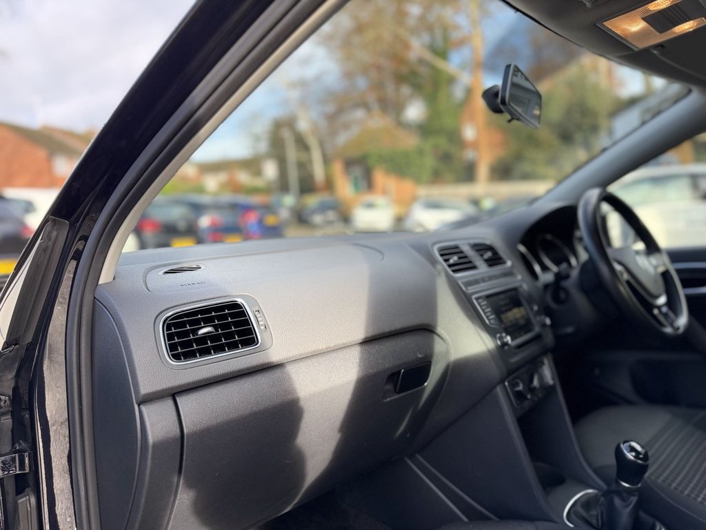 Used Volkswagen Polo 2015 for sale - 77301886: Photo 46