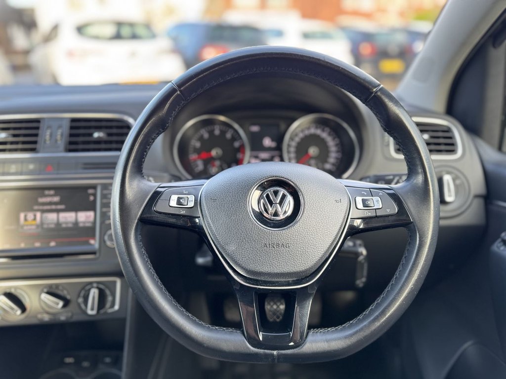 Used Volkswagen Polo 2015 for sale - 77301886: Photo 50