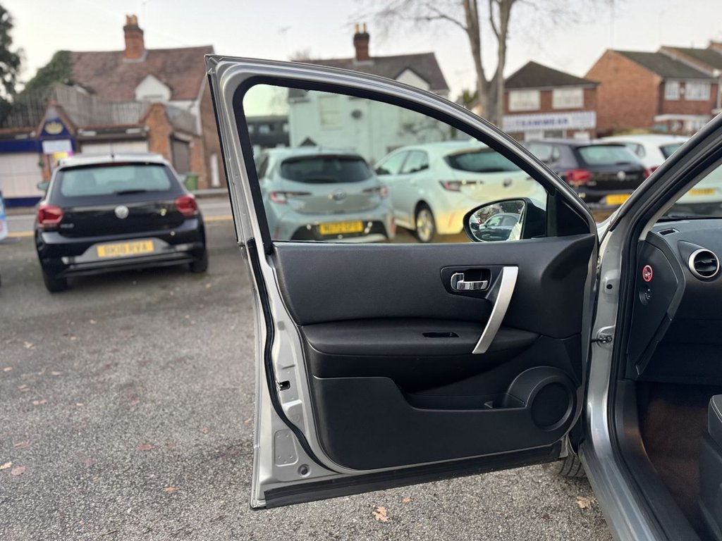 Used Nissan Qashqai 2011 for sale - 76910104: Photo 20